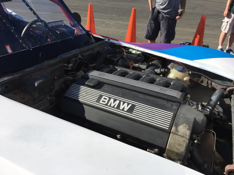 Illustration for article titled This Lifted Corvette Became A BMW-Powered Race Car For Way Cheaper Than You Think